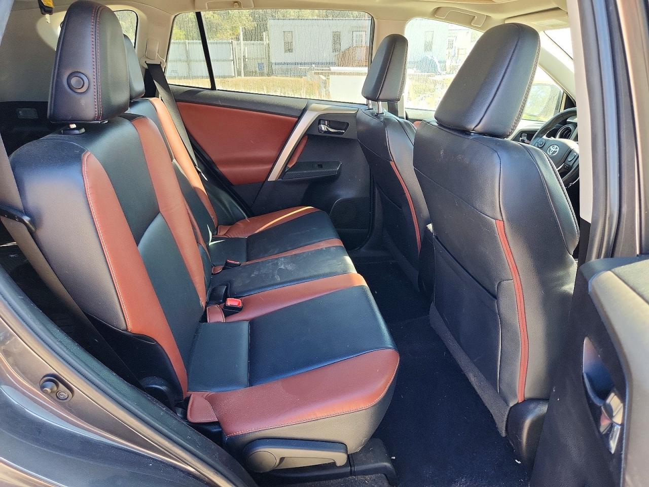 2015 TOYOTA RAV4 LIMITED photo 11