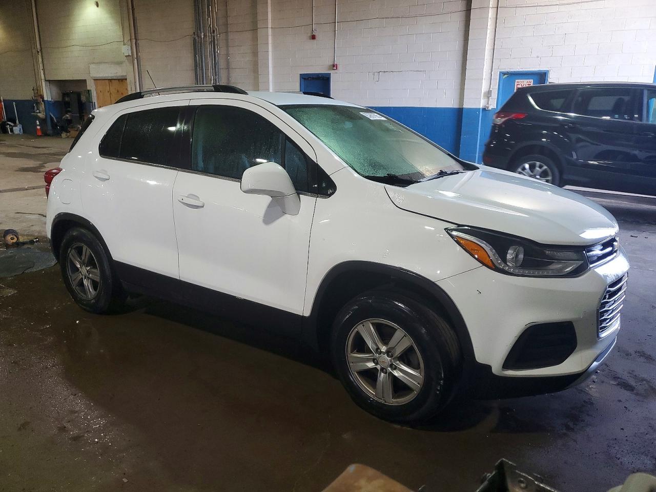 2020 CHEVROLET TRAX 1LT photo 4