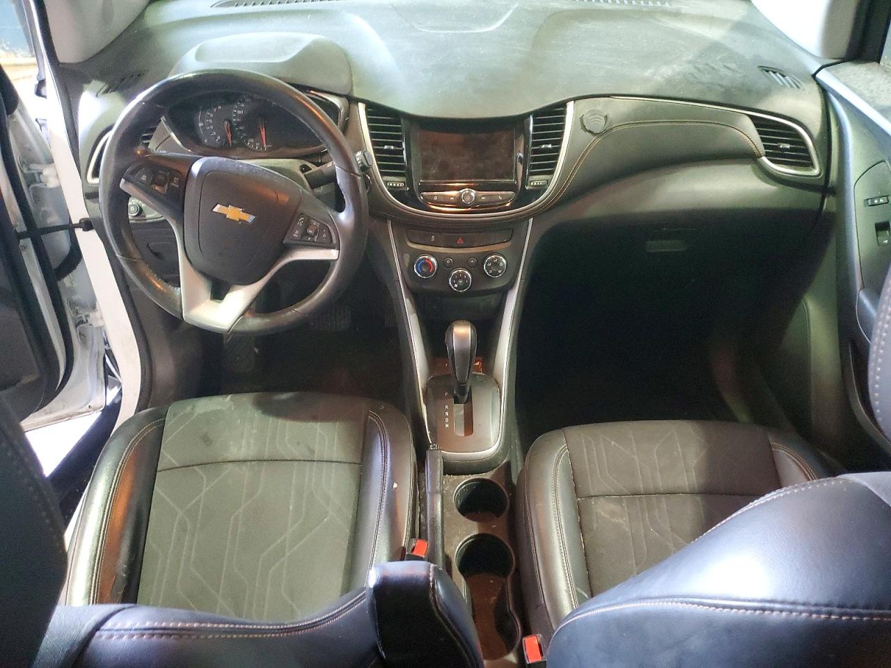 2020 CHEVROLET TRAX 1LT photo 8