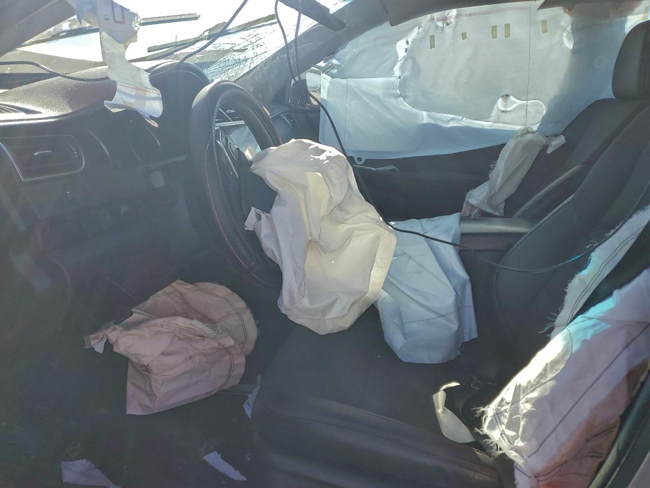 2017 TOYOTA CAMRY LE photo 19