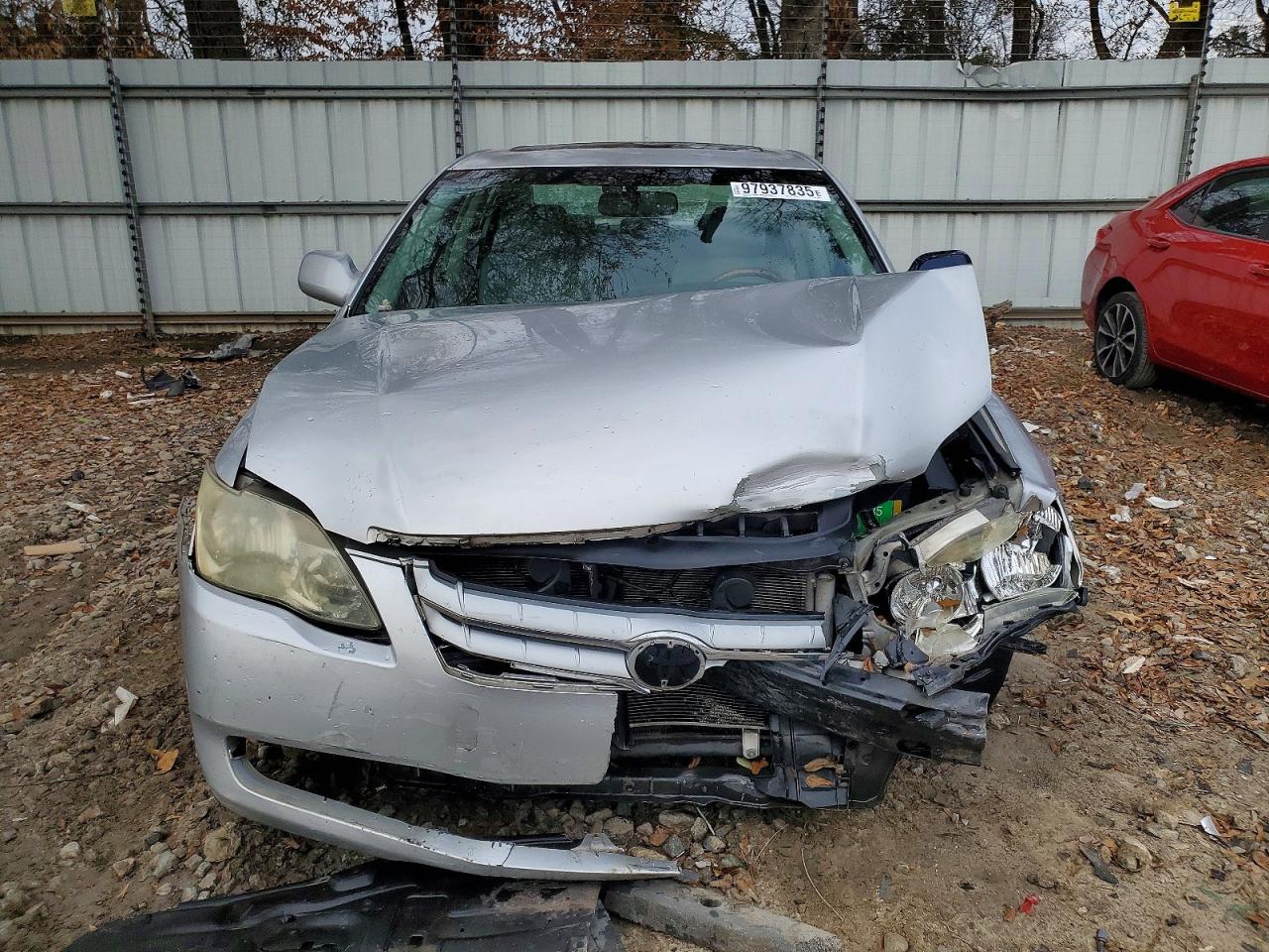 2005 TOYOTA AVALON LIMITED photo 13