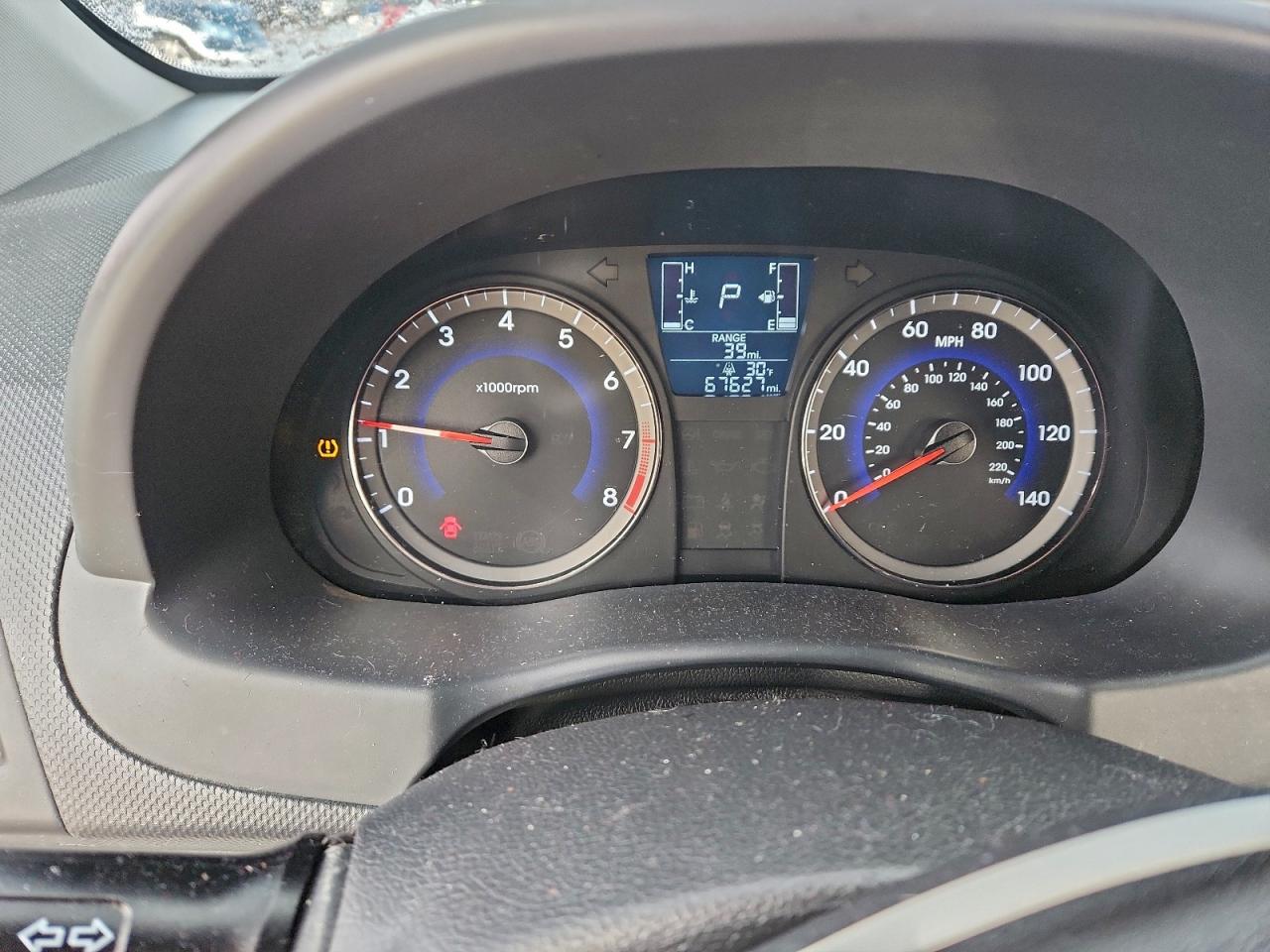 2017 HYUNDAI ACCENT SE photo 17