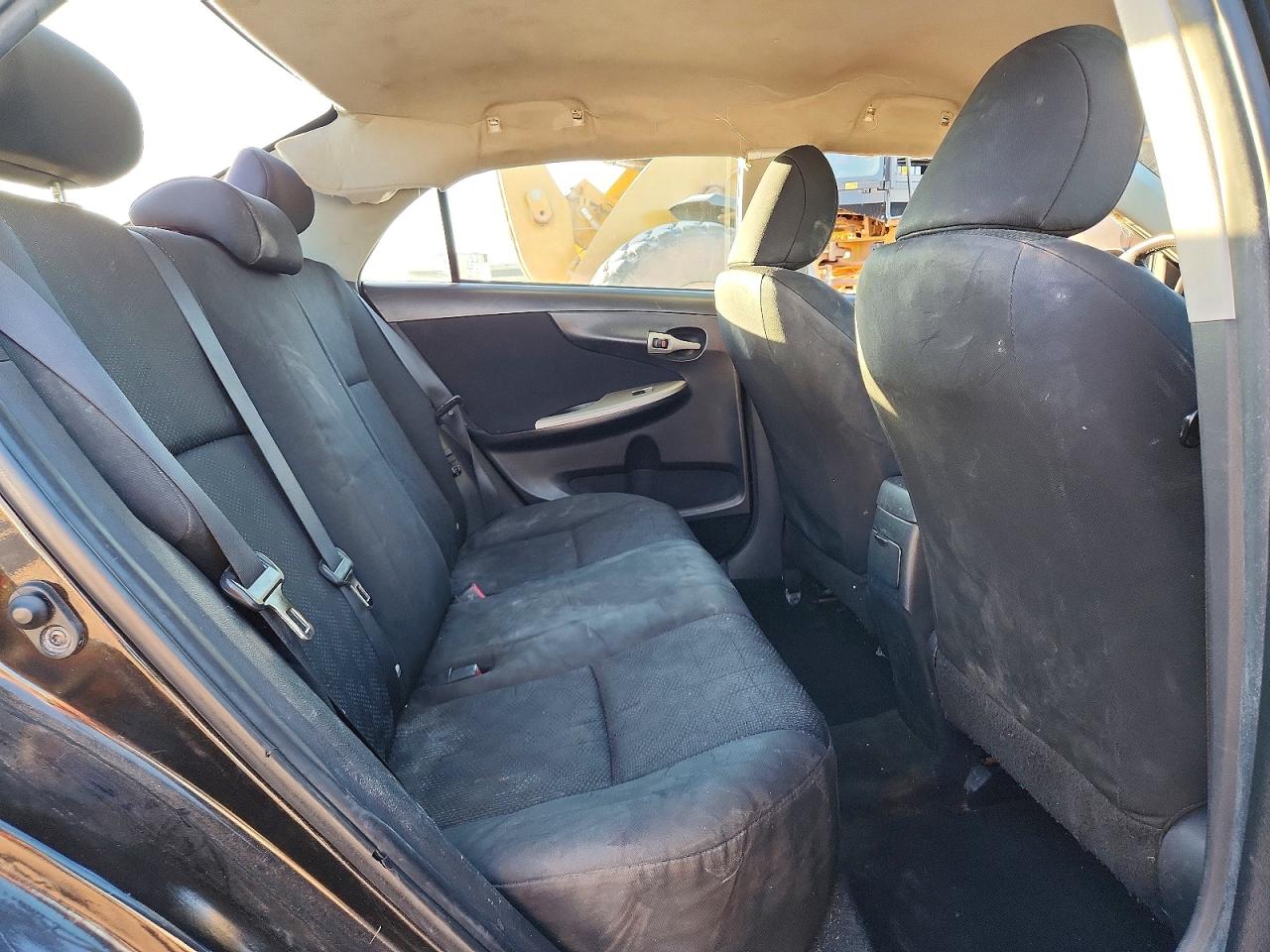 2010 TOYOTA COROLLA BASE photo 19