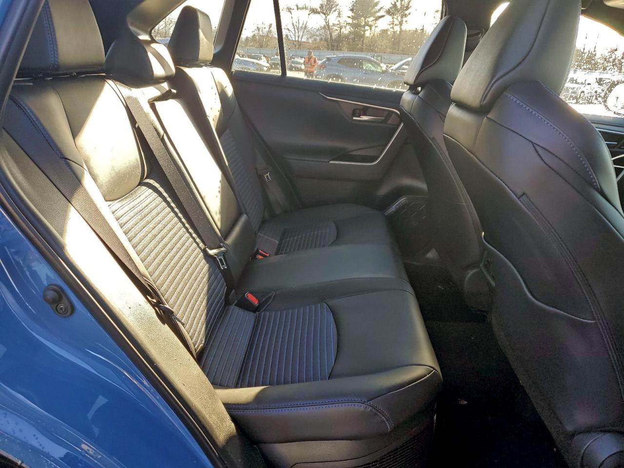 2025 TOYOTA RAV4 XSE photo 11