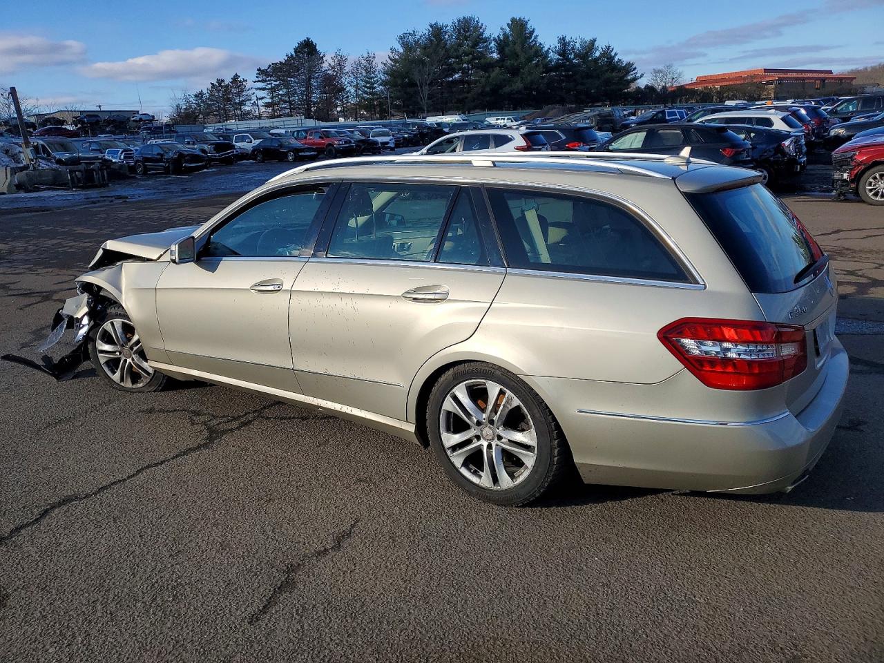 2011 MERCEDES-BENZ E 350 4MATIC WAGON photo 3