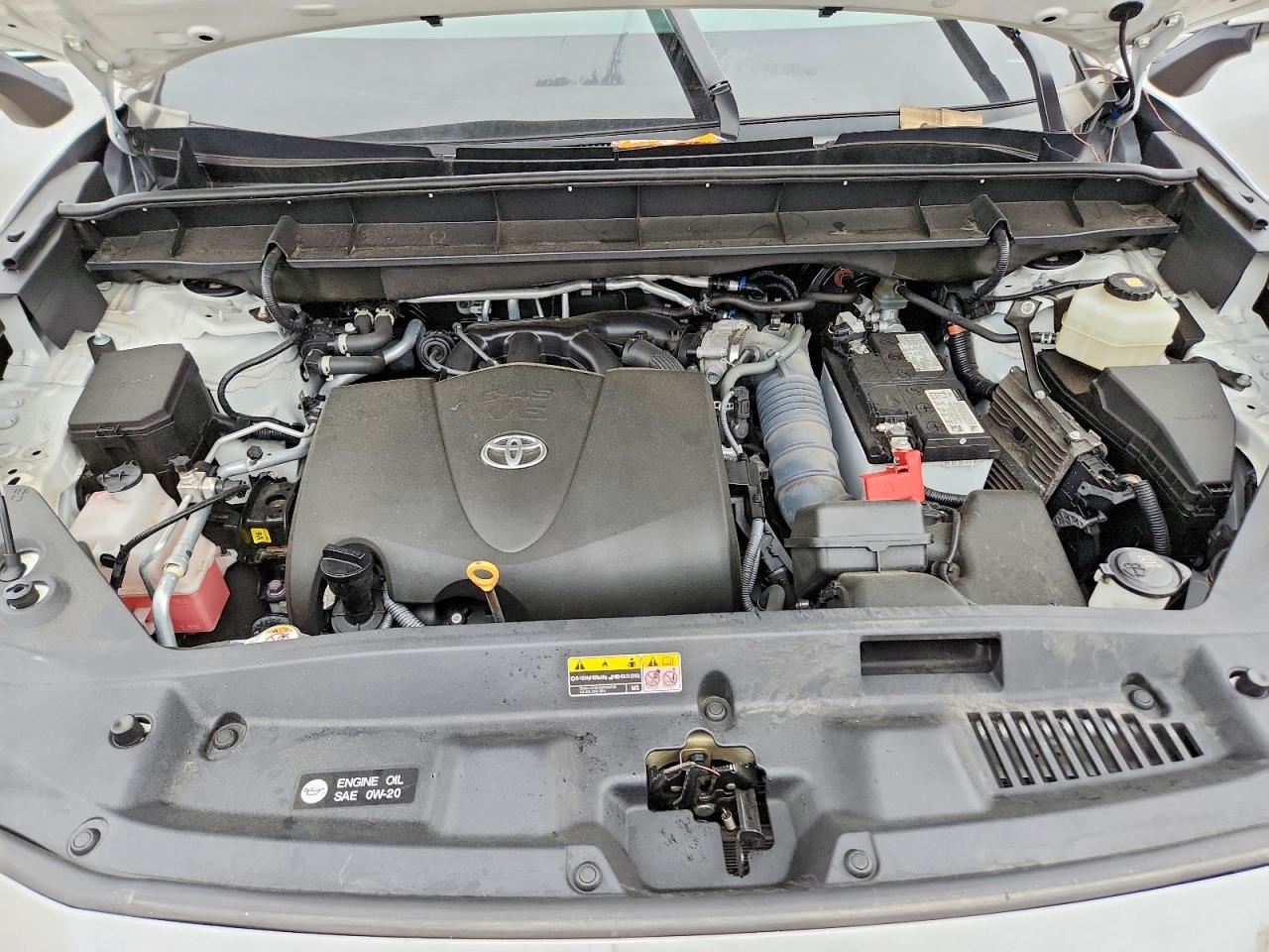 2022 TOYOTA HIGHLANDER XLE photo 23