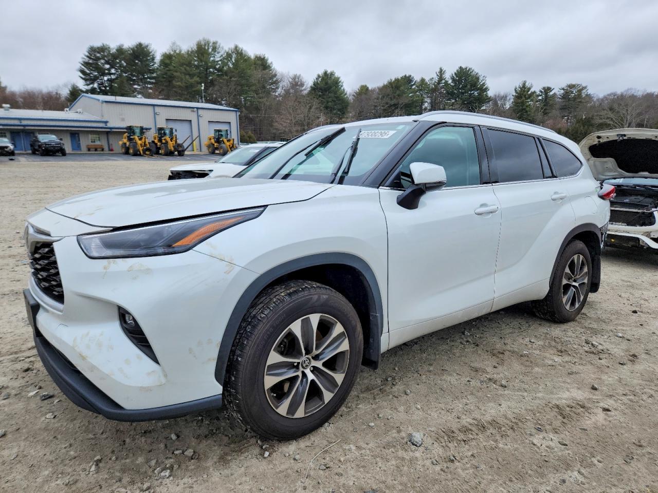 2022 TOYOTA HIGHLANDER