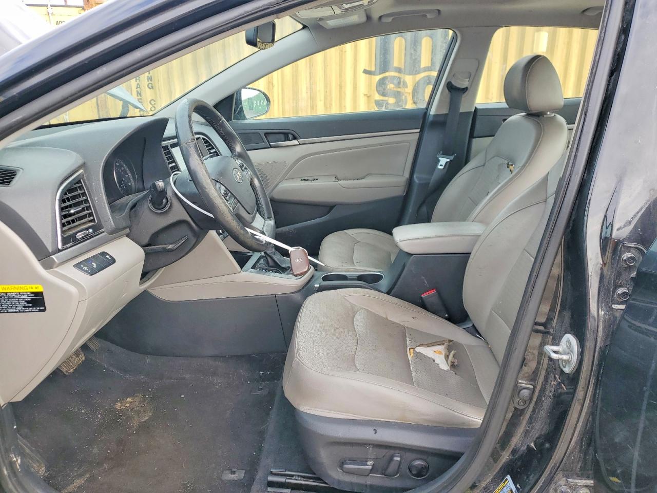2017 HYUNDAI ELANTRA SE photo 7