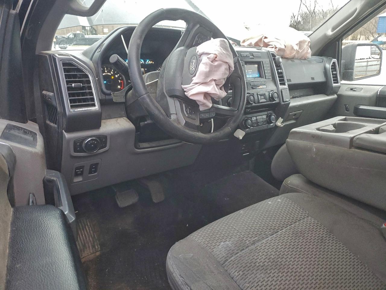 2016 FORD F150 photo 15