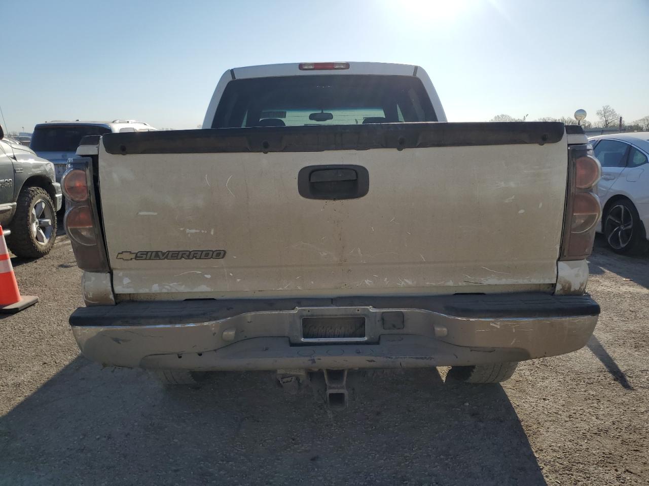 2006 CHEVROLET SILVERADO K1500 photo 6