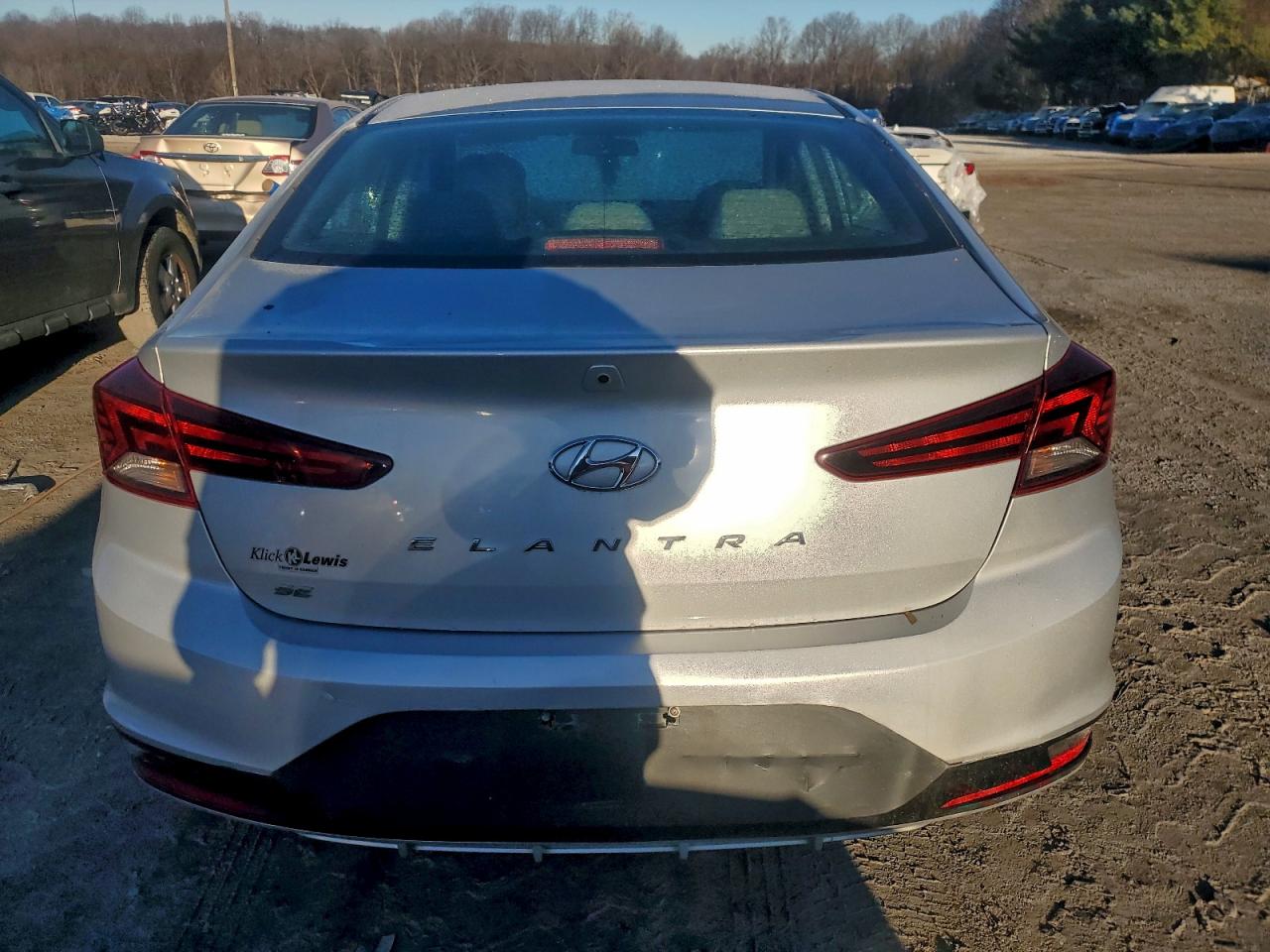 2019 HYUNDAI ELANTRA SE photo 6