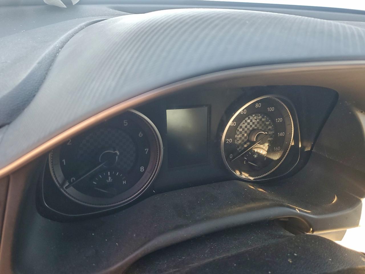 2019 HYUNDAI ELANTRA SE photo 9