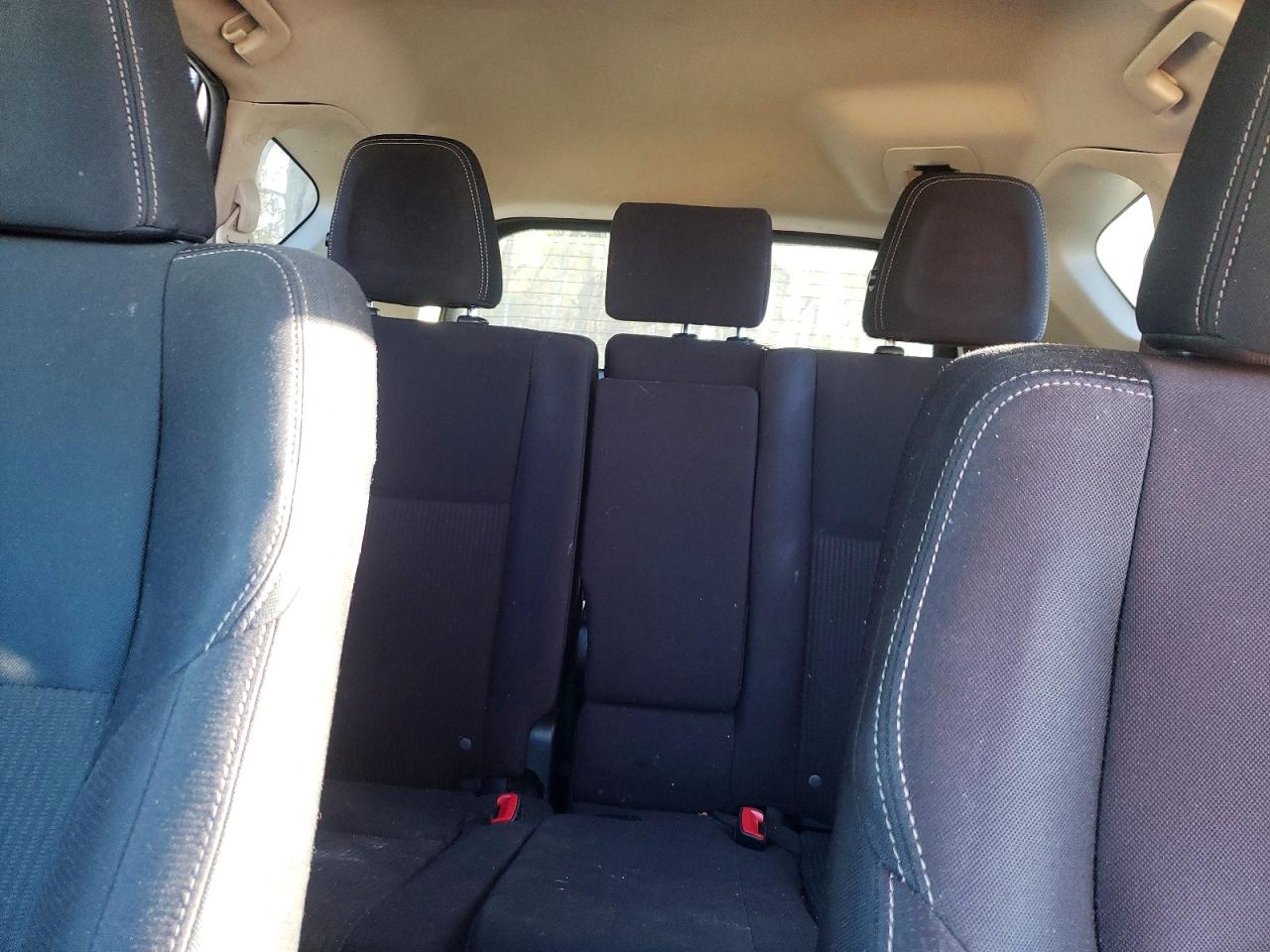 2014 TOYOTA RAV4 XLE photo 10