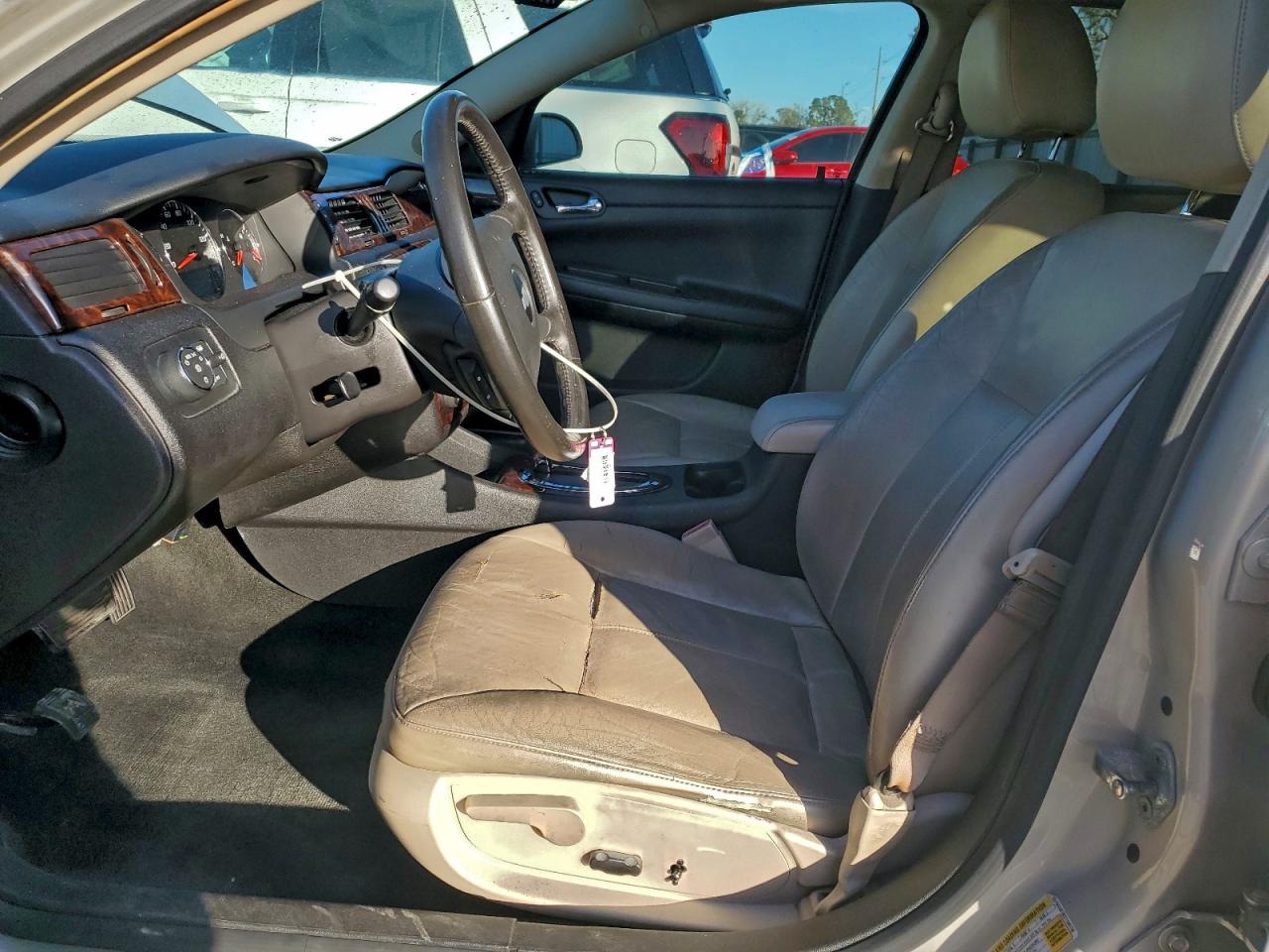 2012 CHEVROLET IMPALA LTZ photo 25