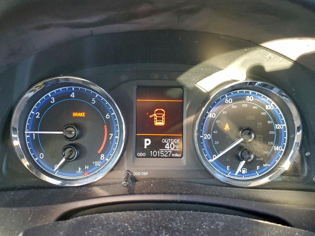 2019 TOYOTA COROLLA L photo 17