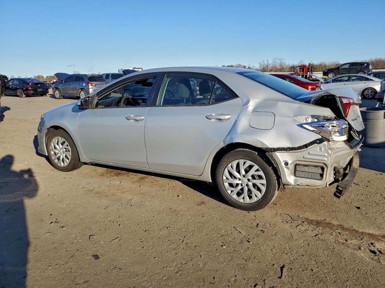 2019 TOYOTA COROLLA L photo 3