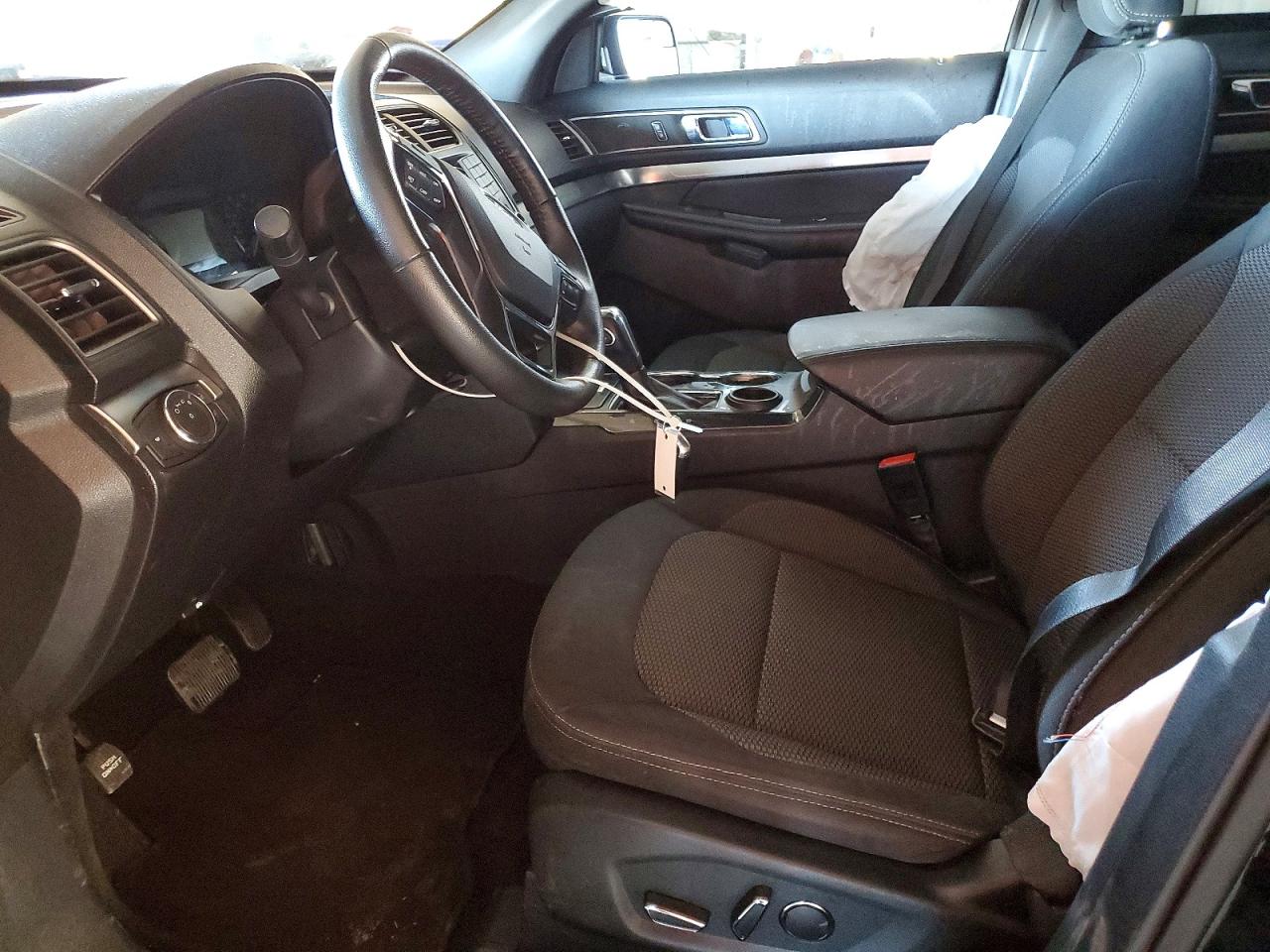2018 FORD EXPLORER XLT photo 19
