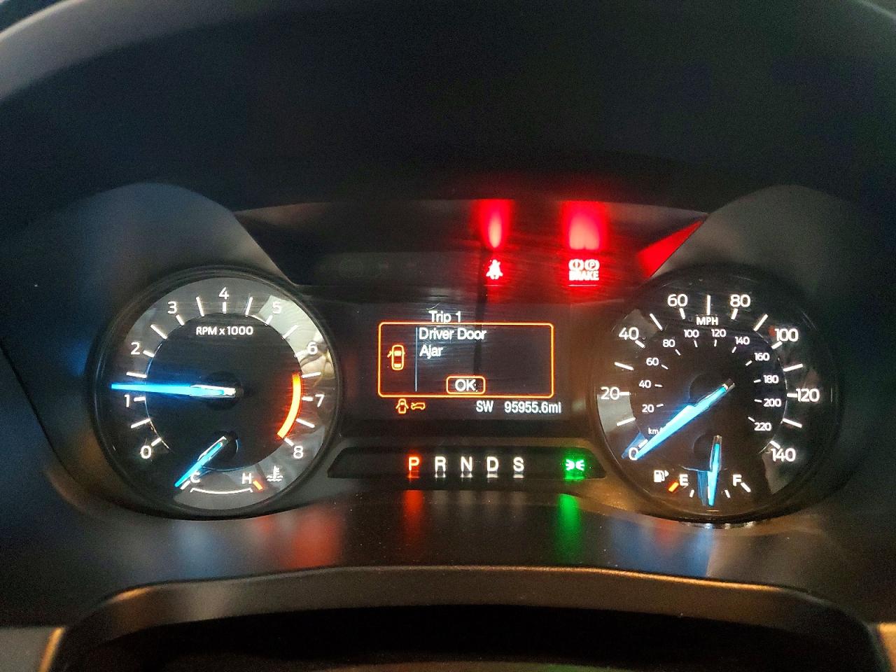 2018 FORD EXPLORER XLT photo 25