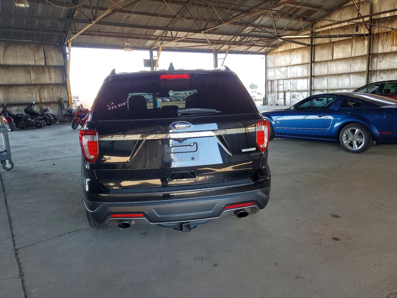 2018 FORD EXPLORER XLT photo 16