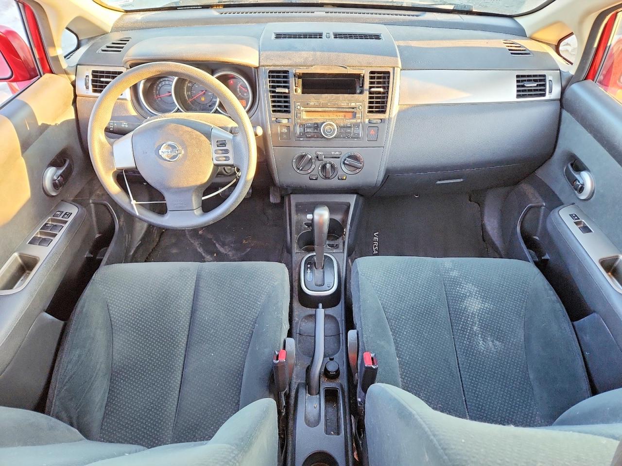 2011 NISSAN VERSA S photo 15