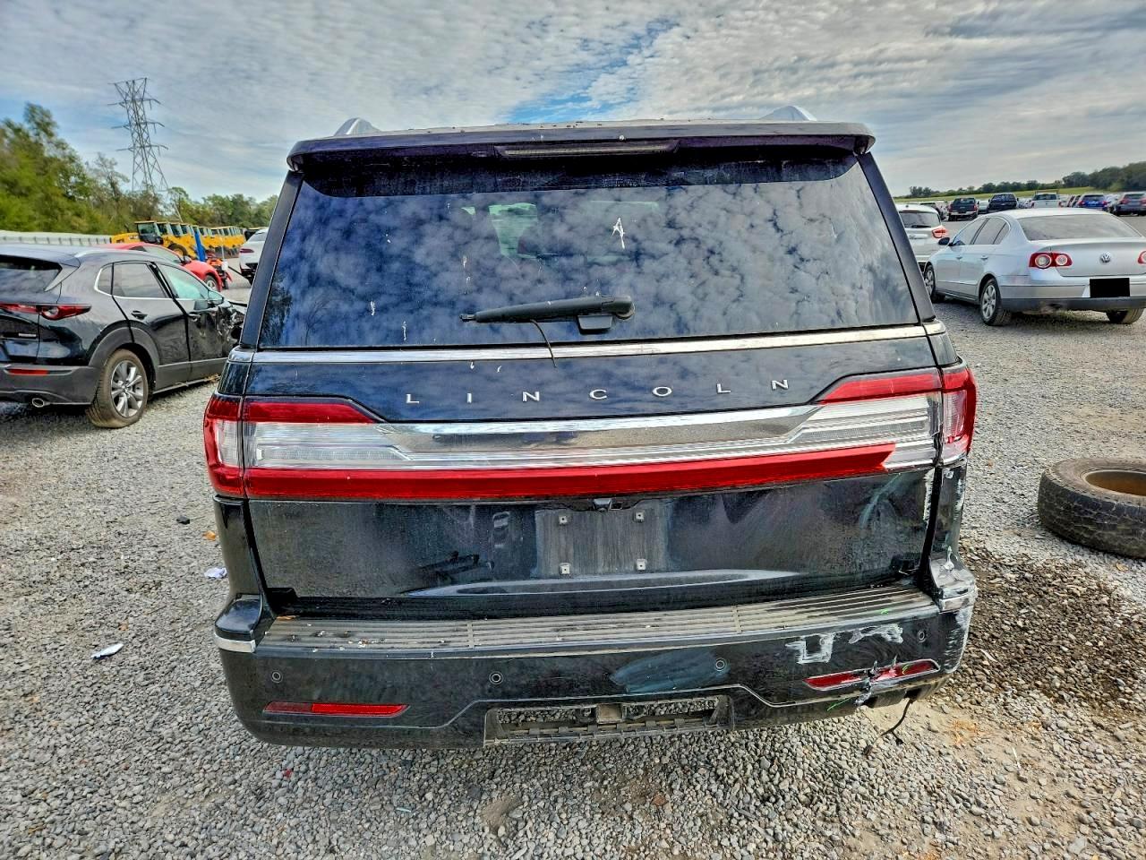 2018 LINCOLN NAVIGATOR L SELECT photo 16