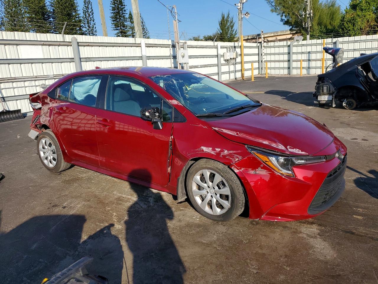 2025 TOYOTA COROLLA LE photo 7