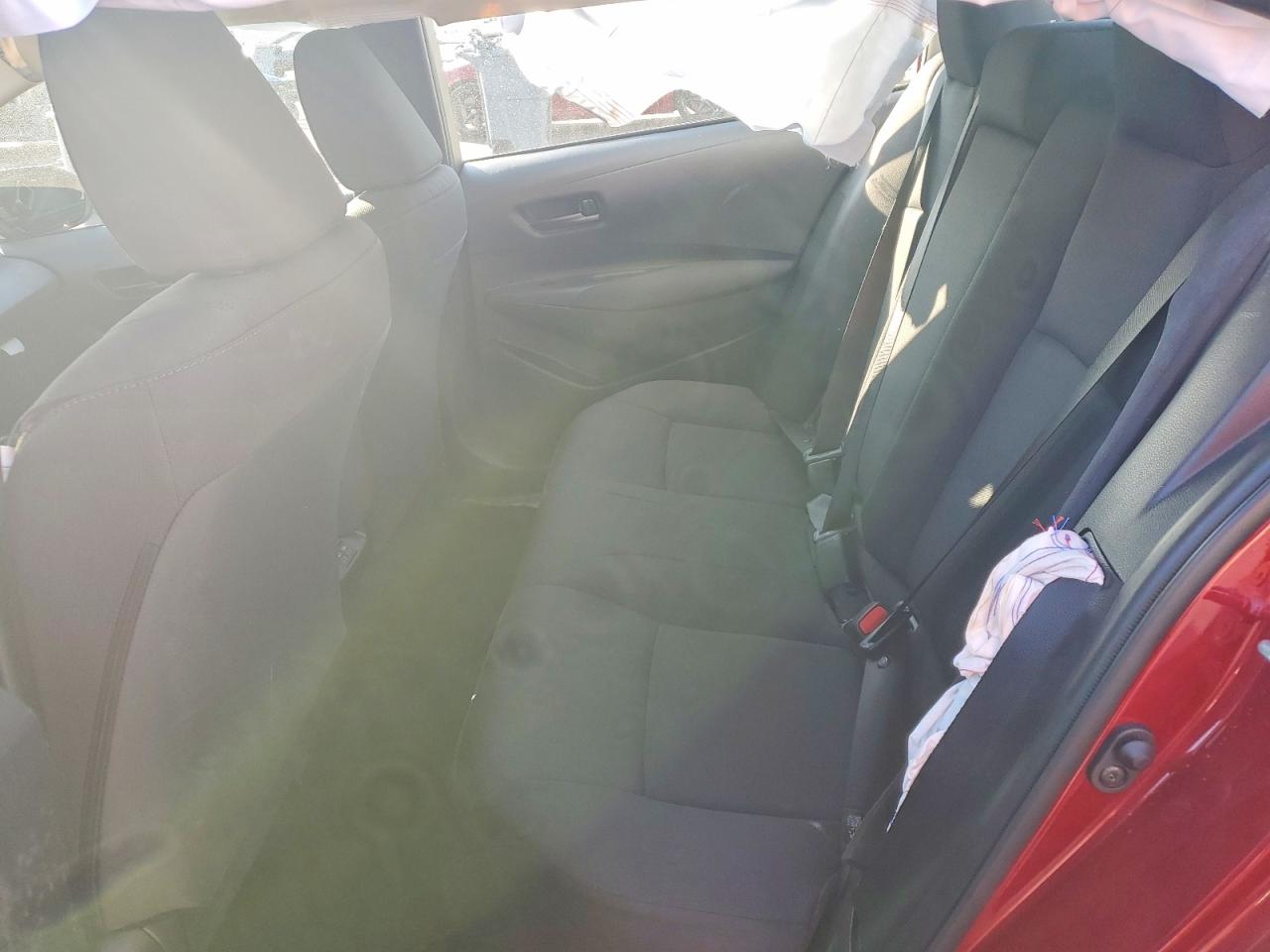 2025 TOYOTA COROLLA LE photo 19