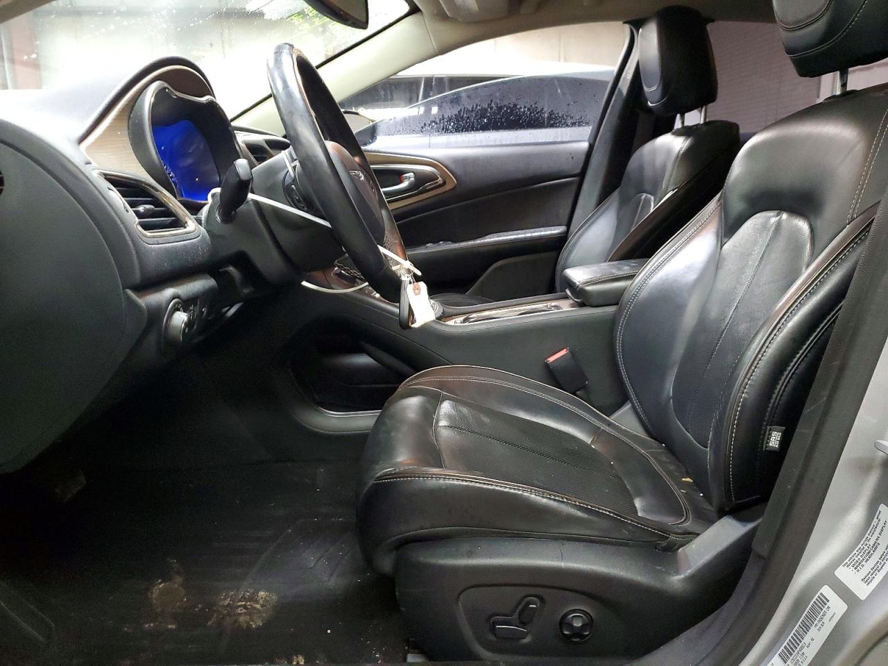 2015 CHRYSLER 200 C photo 13