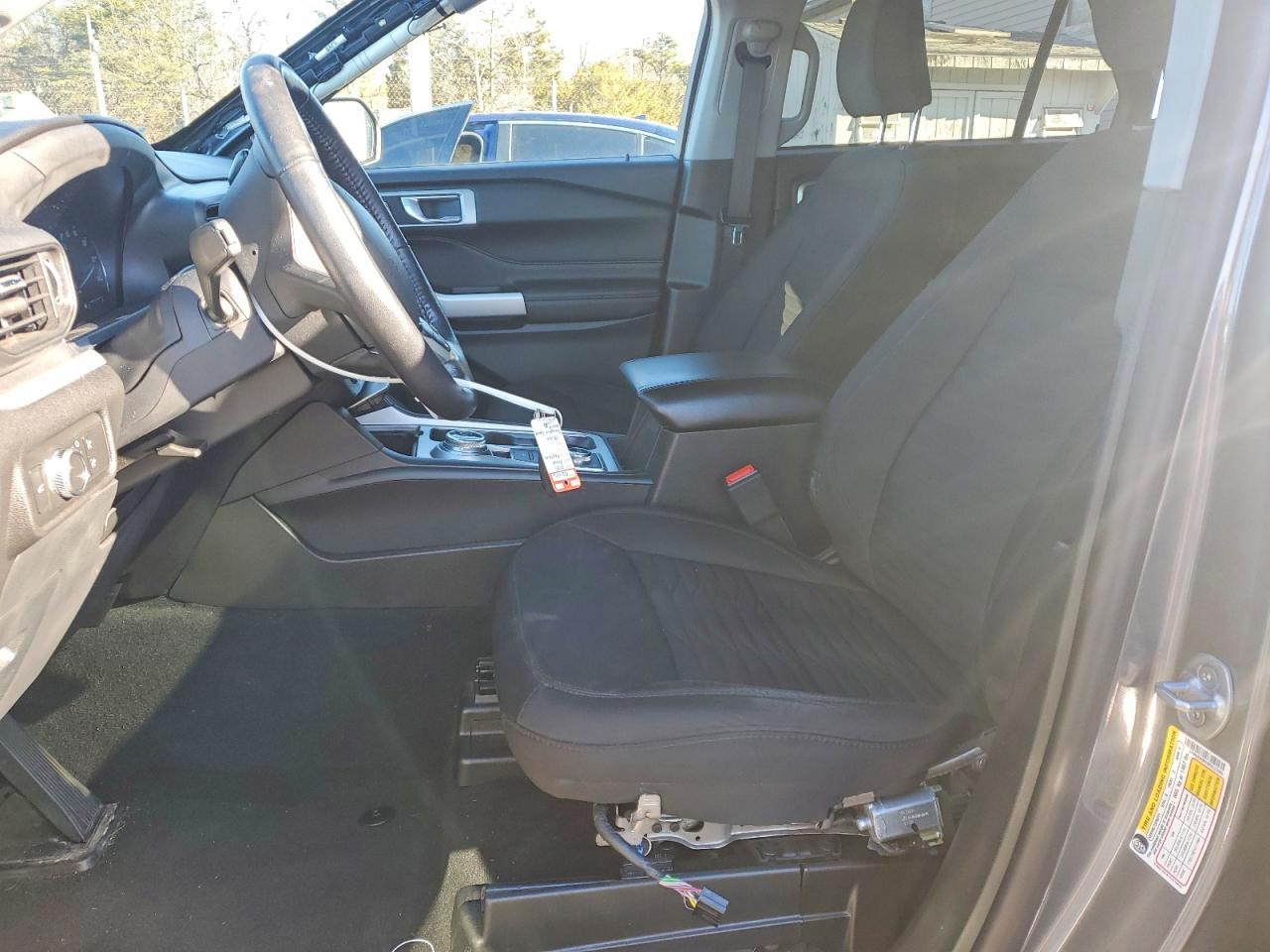 2021 FORD EXPLORER XLT photo 7