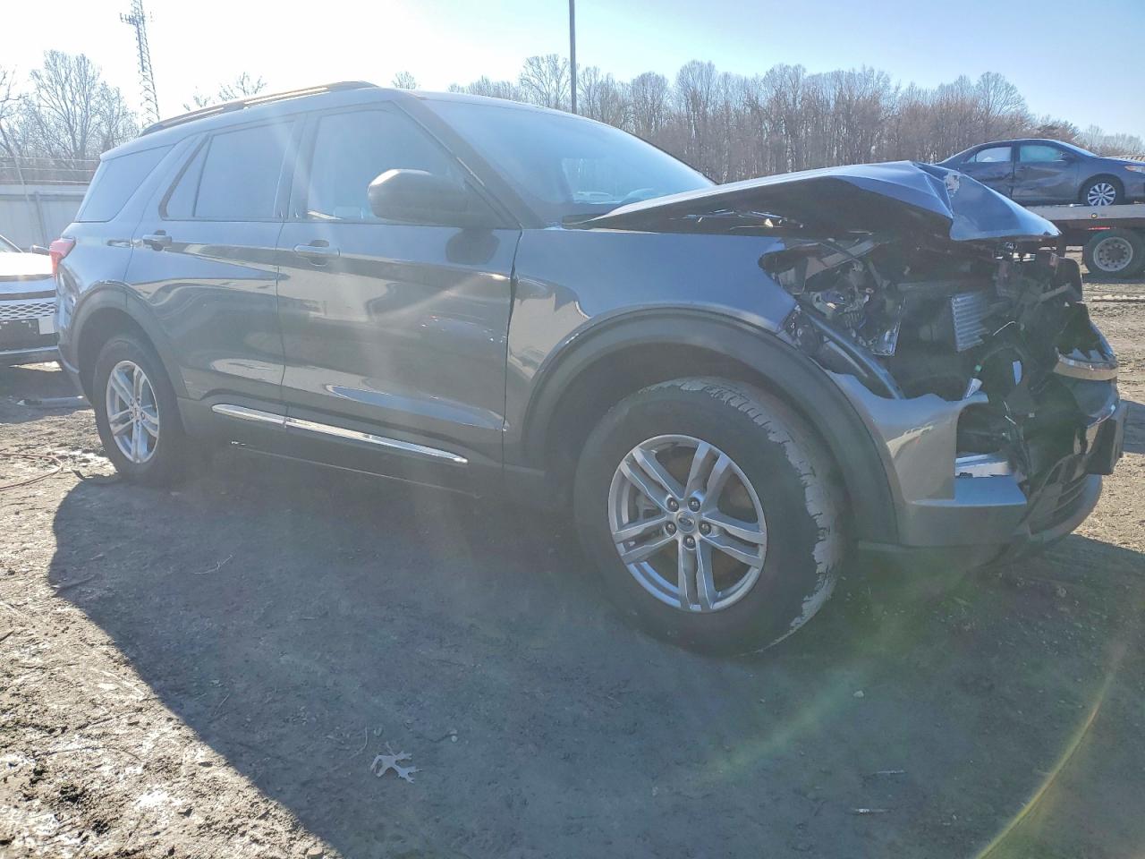 2021 FORD EXPLORER XLT photo 4