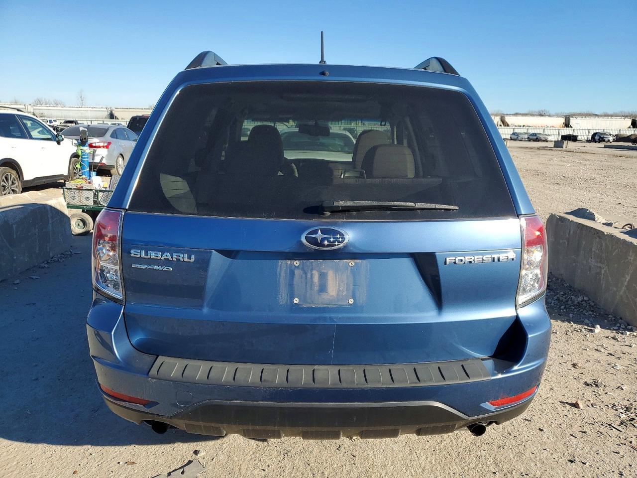 2010 SUBARU FORESTER 2.5X PREMIUM photo 11