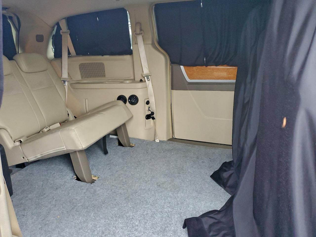 2008 CHRYSLER TOWN & COUNTRY LIMITED photo 10