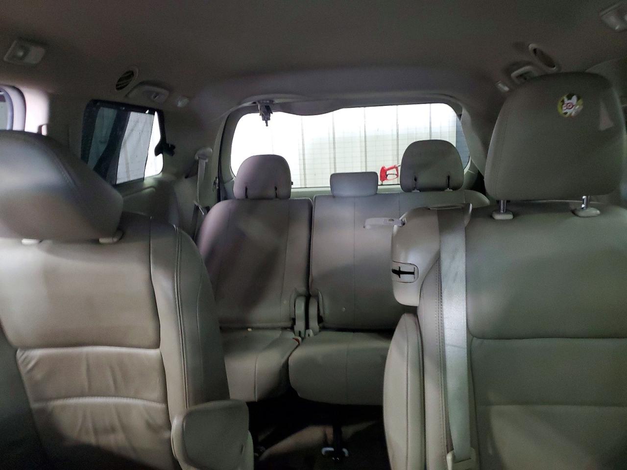 2016 TOYOTA SIENNA XLE 8-PASSENGER photo 10