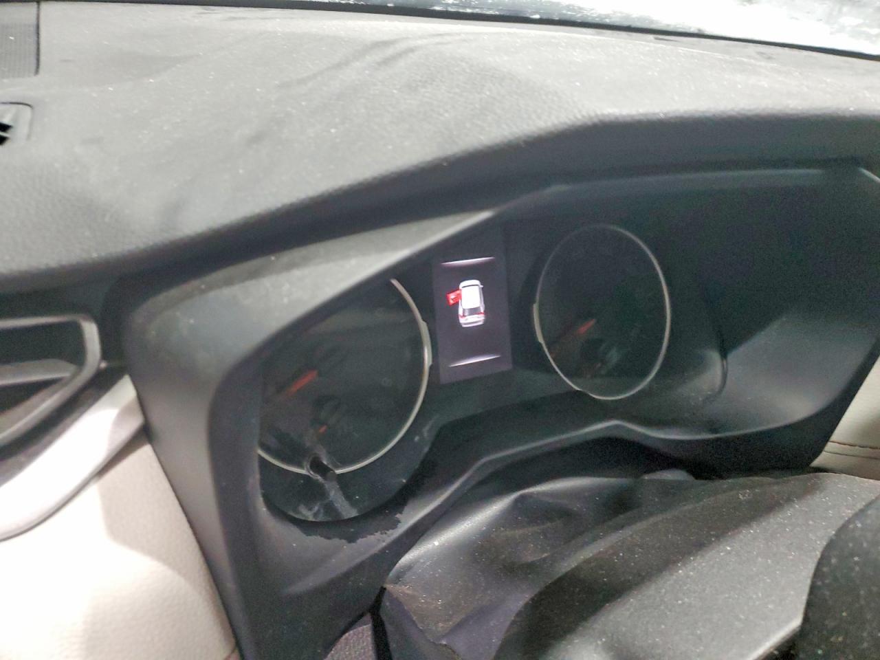 2021 TOYOTA RAV4 XLE photo 9