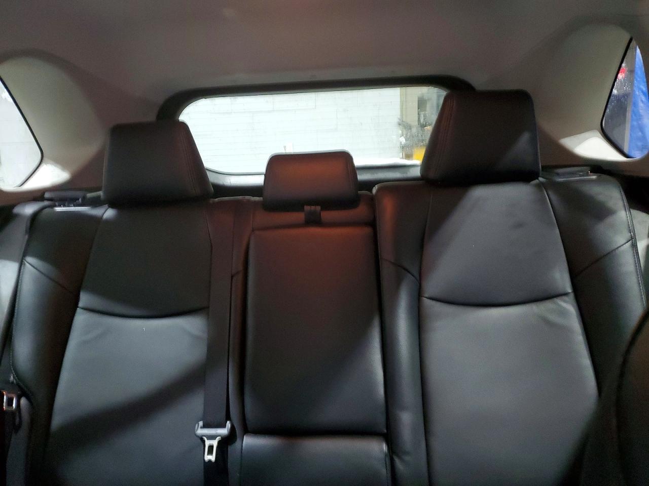 2021 TOYOTA RAV4 XLE photo 10