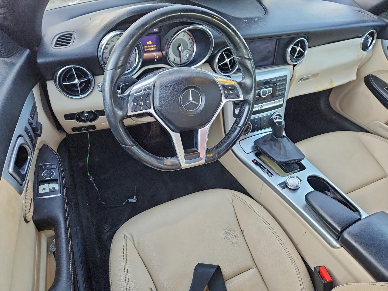 2015 MERCEDES-BENZ SLK 250 photo 8