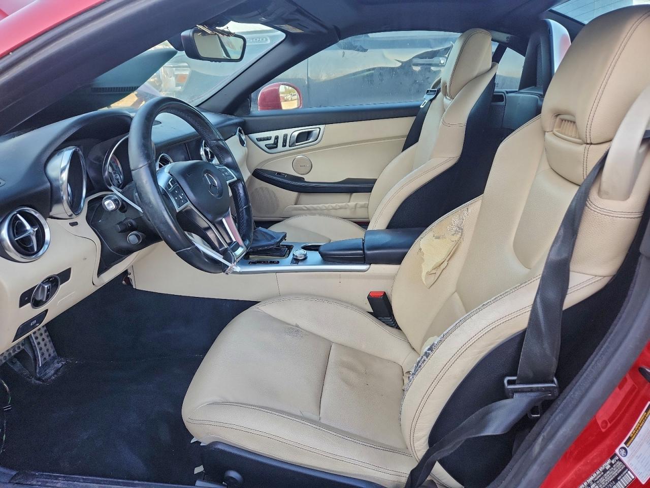 2015 MERCEDES-BENZ SLK 250 photo 7