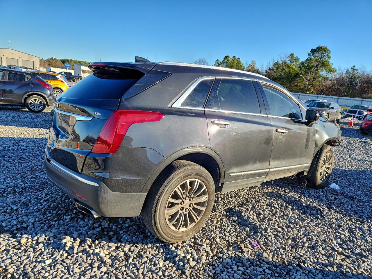 2019 CADILLAC XT5 LUXURY photo 3