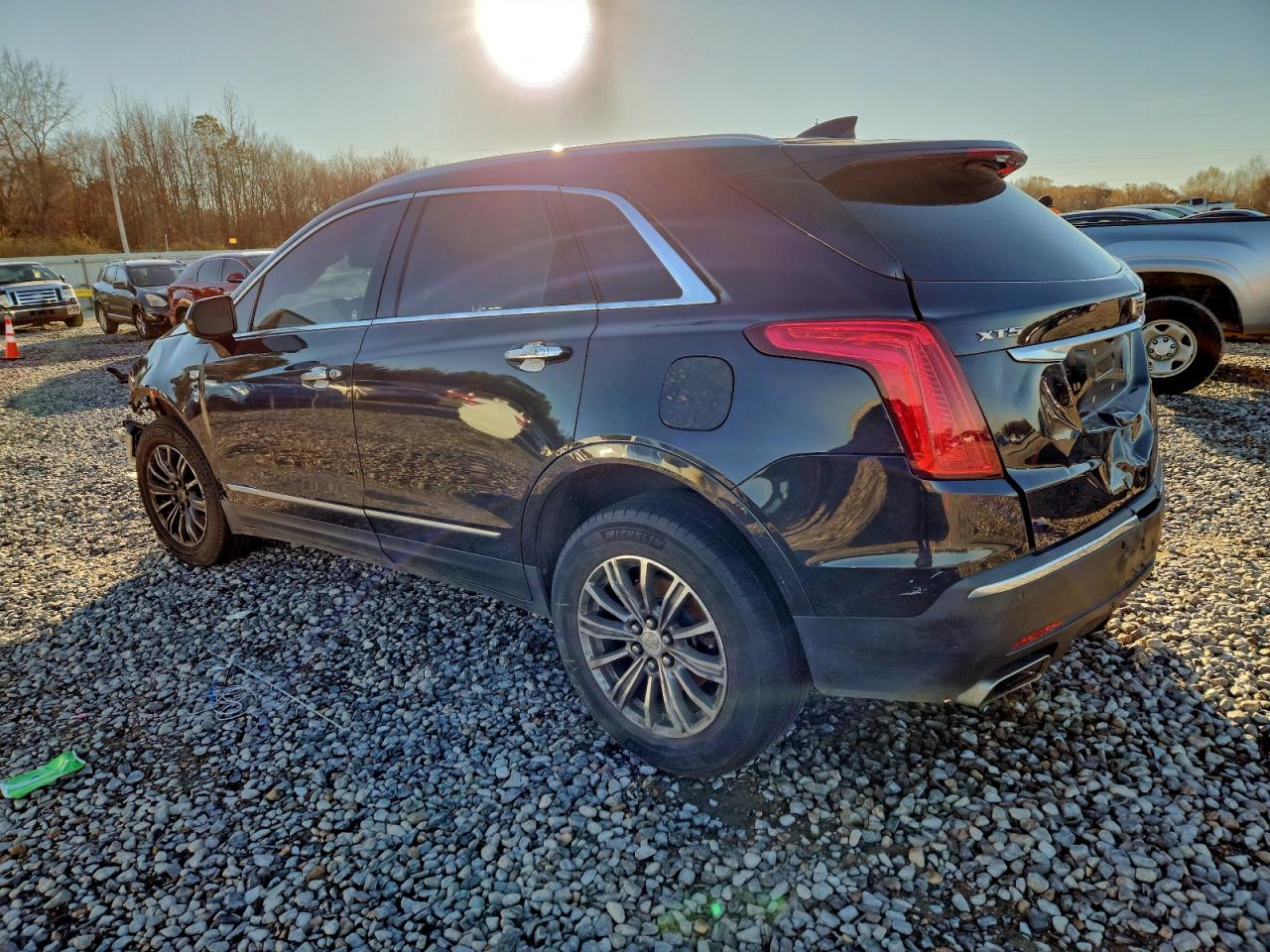 2019 CADILLAC XT5 LUXURY photo 2
