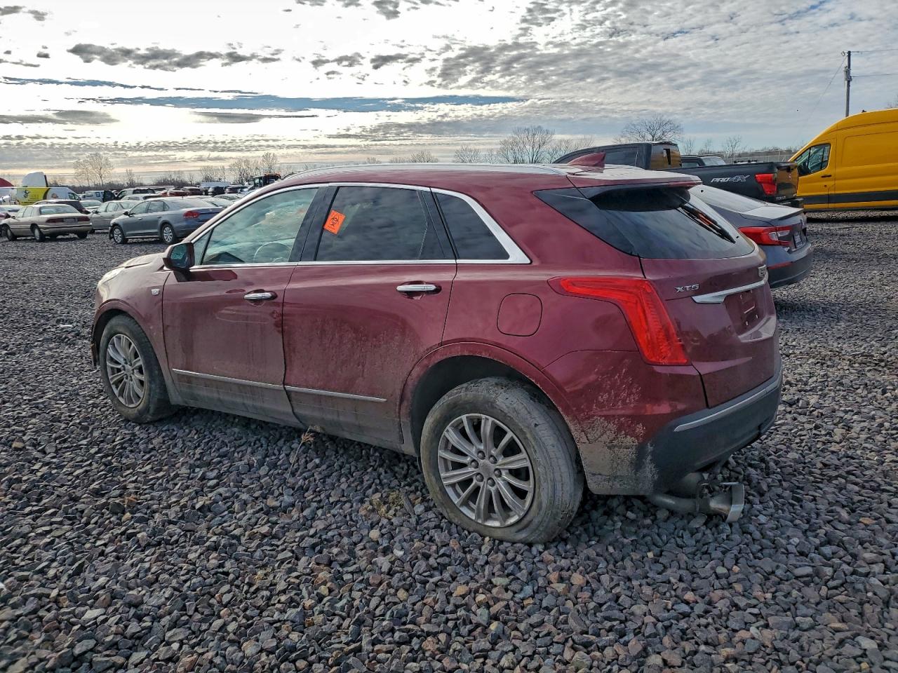 2017 CADILLAC XT5 photo 3