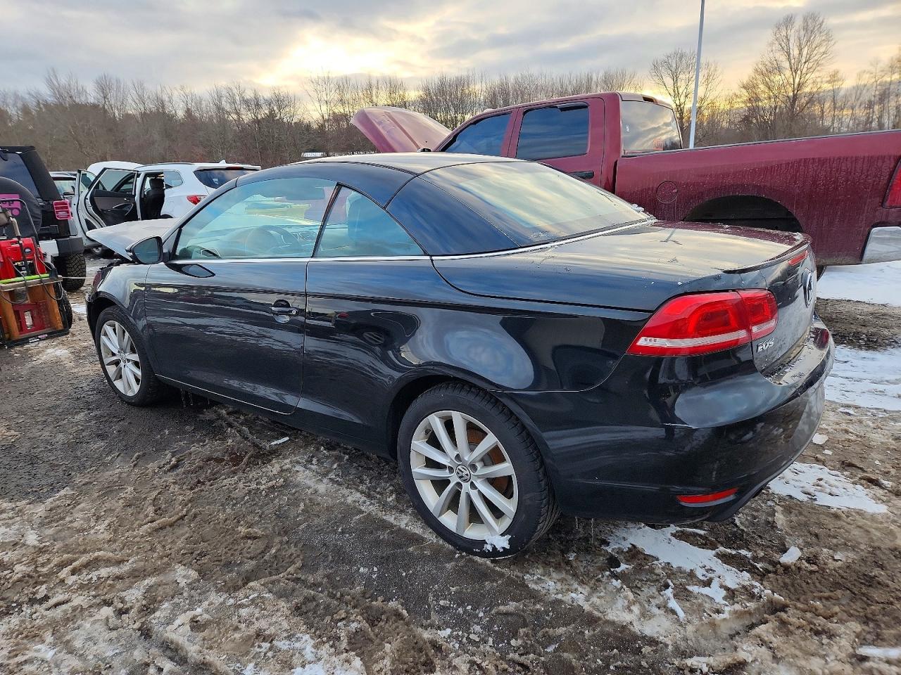 2012 VOLKSWAGEN EOS KOMFORT photo 3