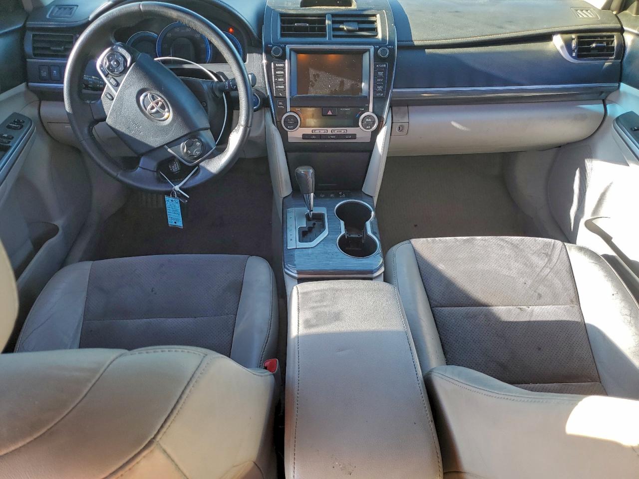 2012 TOYOTA CAMRY HYBRID photo 15