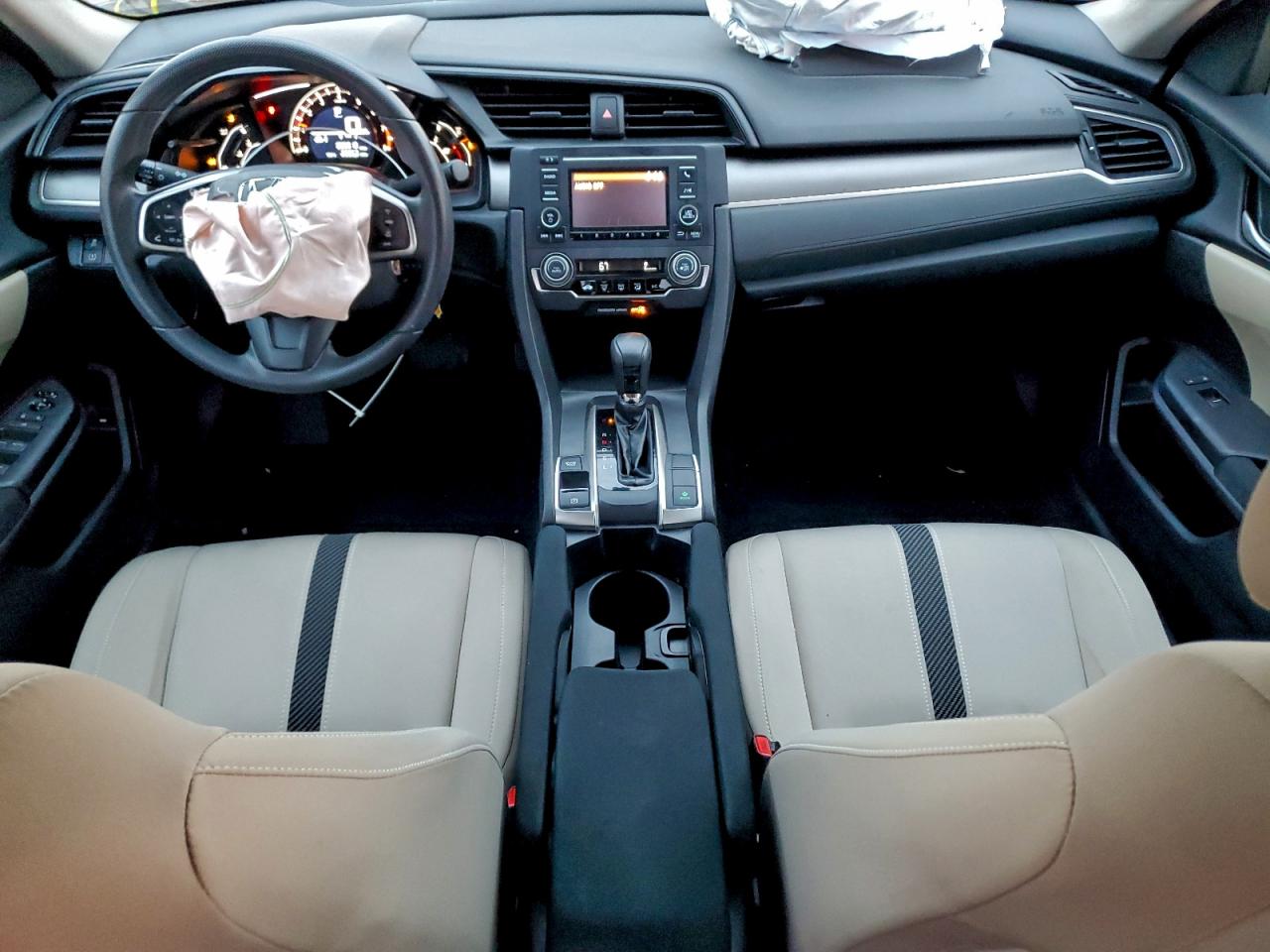 2017 HONDA CIVIC LX photo 8