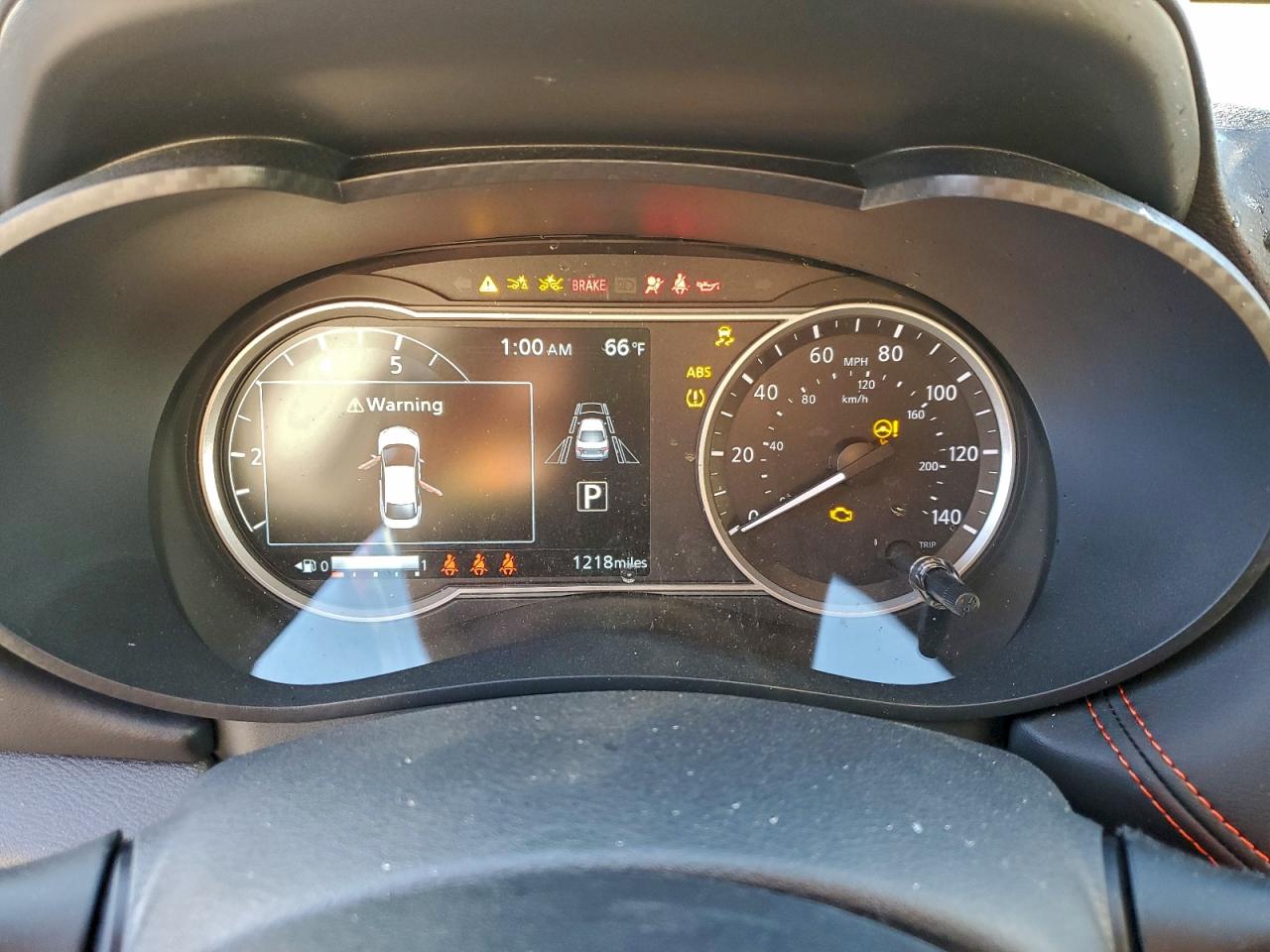 2025 NISSAN VERSA SR photo 9