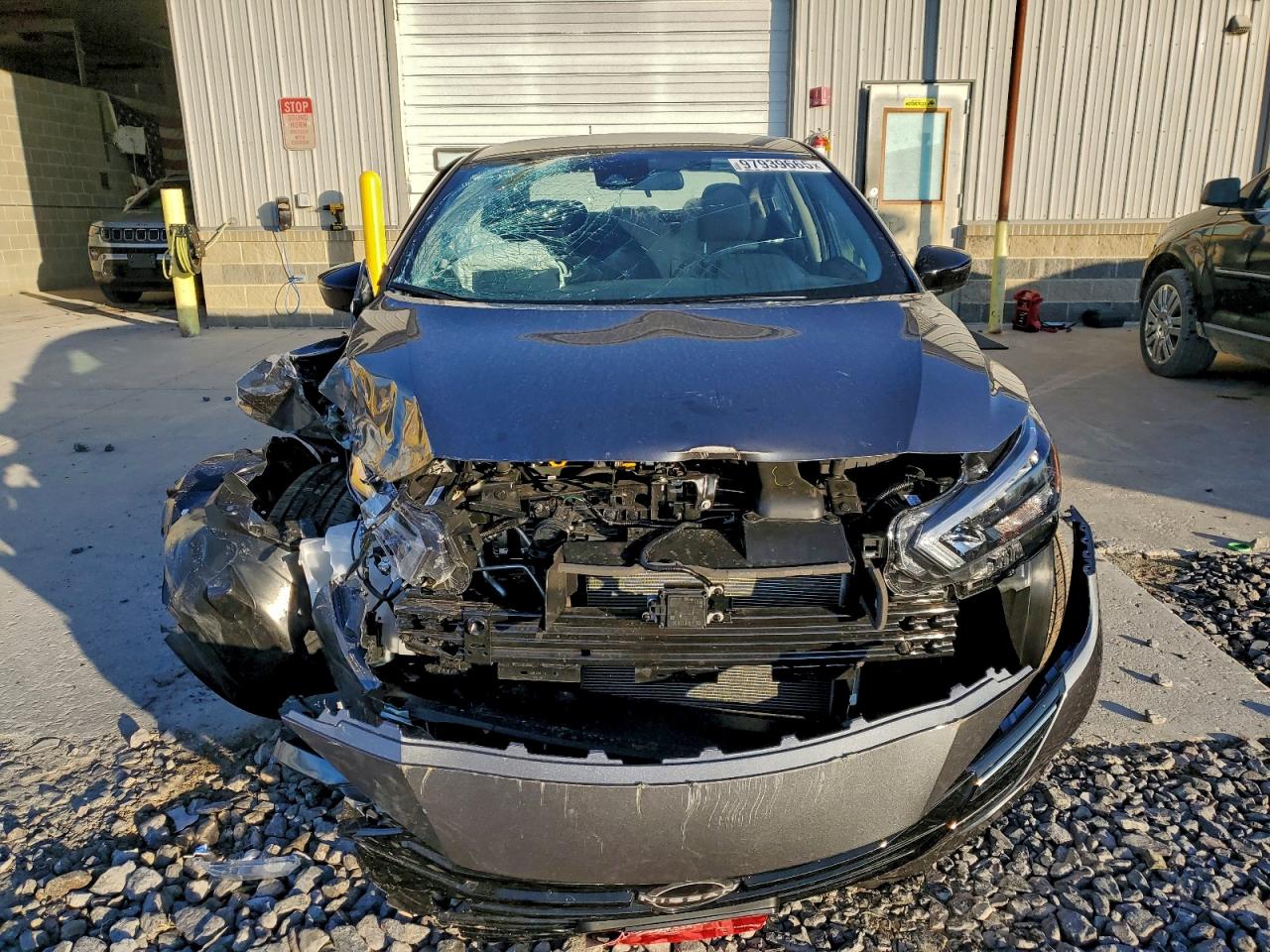 2025 NISSAN VERSA SR photo 5