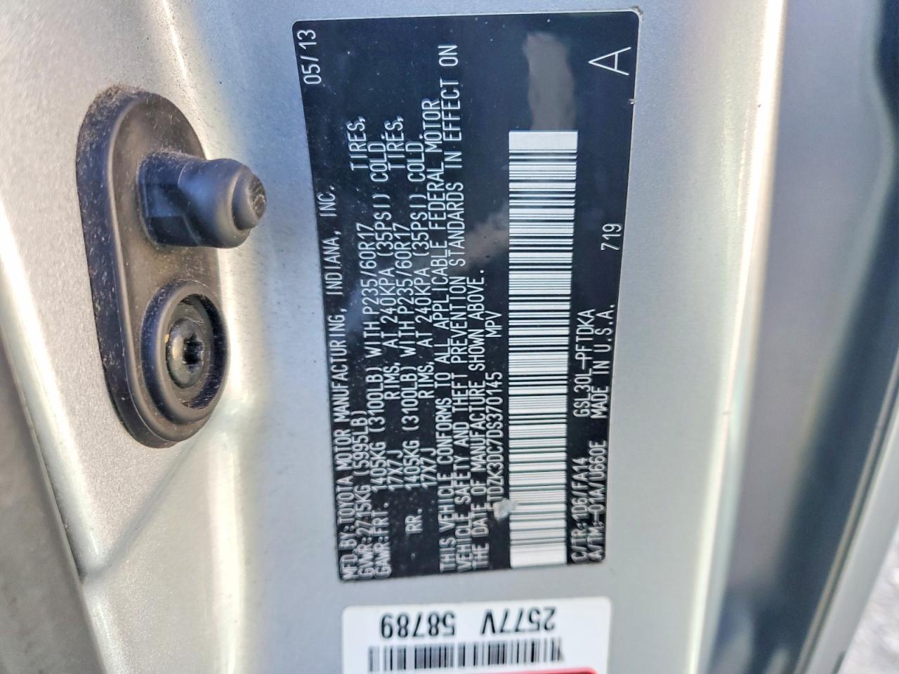 2013 TOYOTA SIENNA photo 23