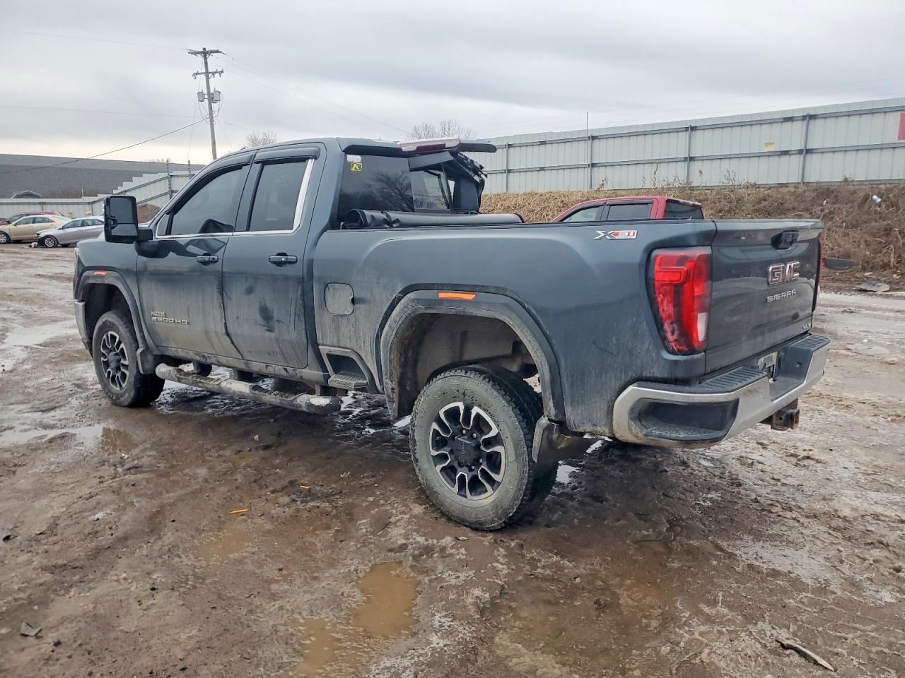 2020 GMC SIERRA K2500 SLE photo 2