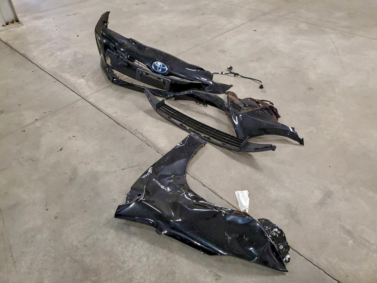 2017 TOYOTA PRIUS photo 12