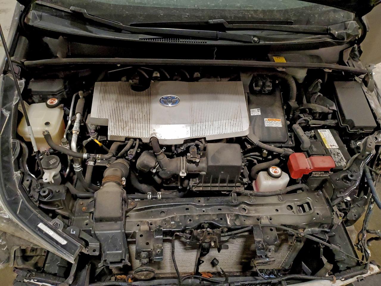 2017 TOYOTA PRIUS photo 11