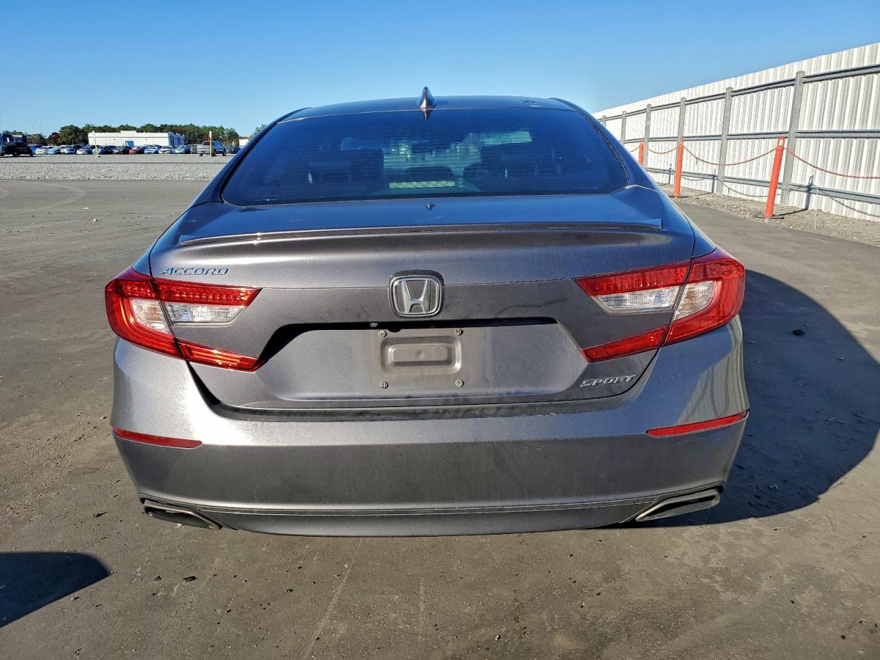 2018 HONDA ACCORD SPORT photo 6
